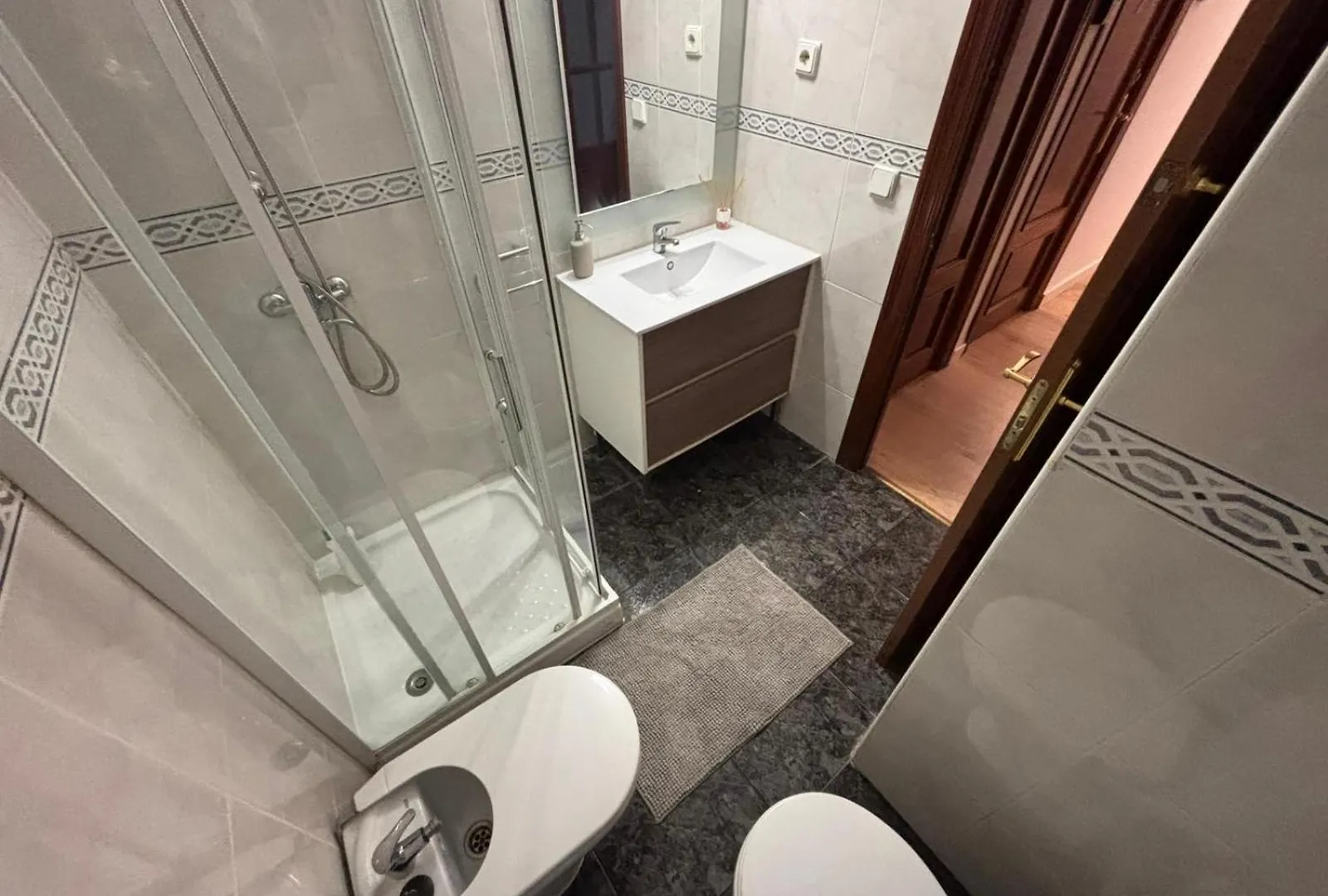 Beautiful Rooms For Rent In Tarragona Center 0*,  Spanien