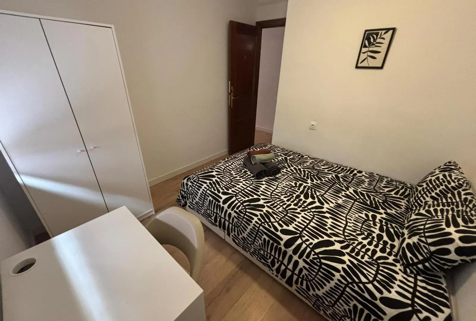 Pensionat Beautiful Rooms For Rent In Tarragona Center